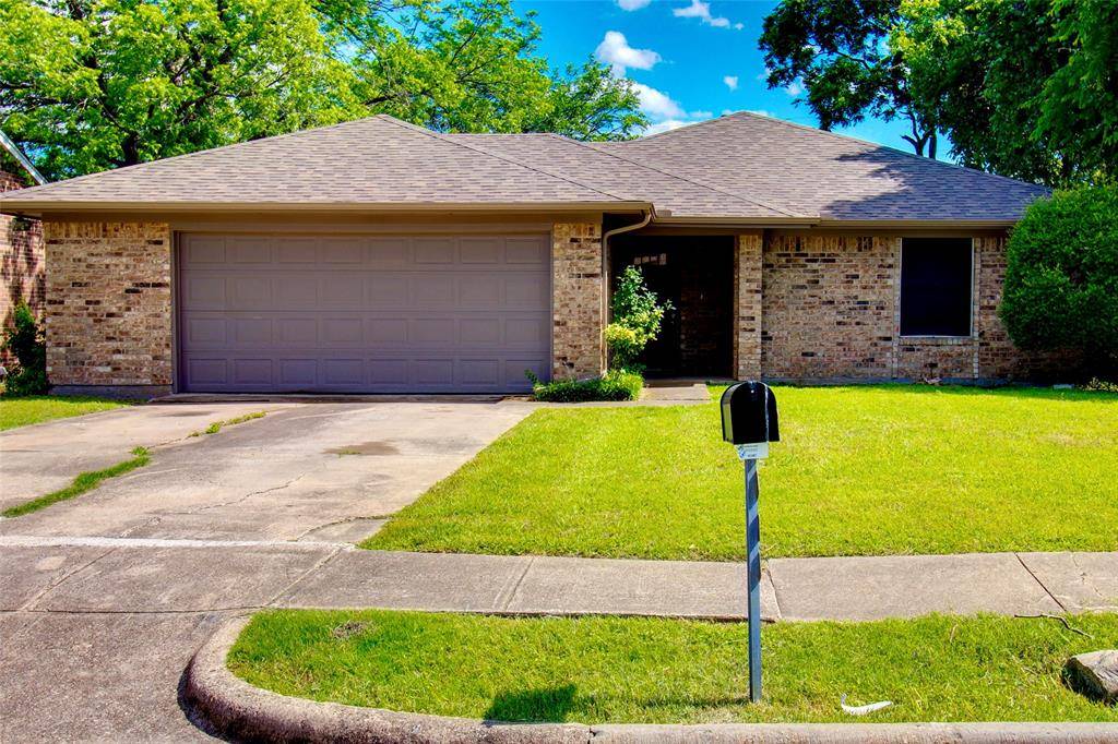 1518 Hillwood Drive, Mesquite, TX 75149