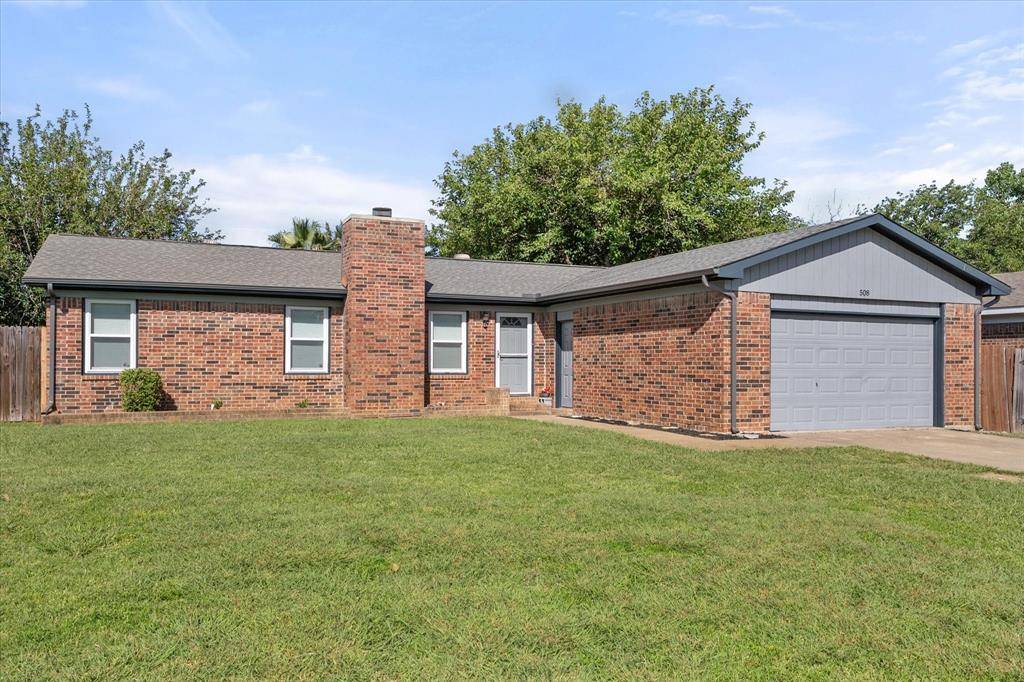 Mansfield, TX 76063,508 S Waxahachie Street