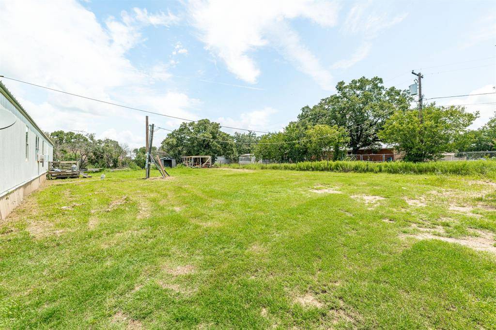 De Leon, TX 76444,133 N Comanche Drive