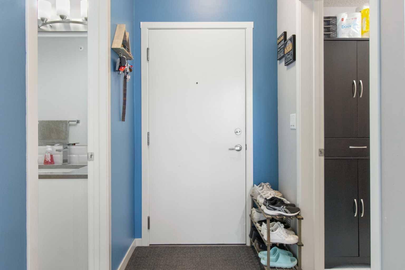 Calgary, AB T3M3B1,4350 Seton DR Southeast #421