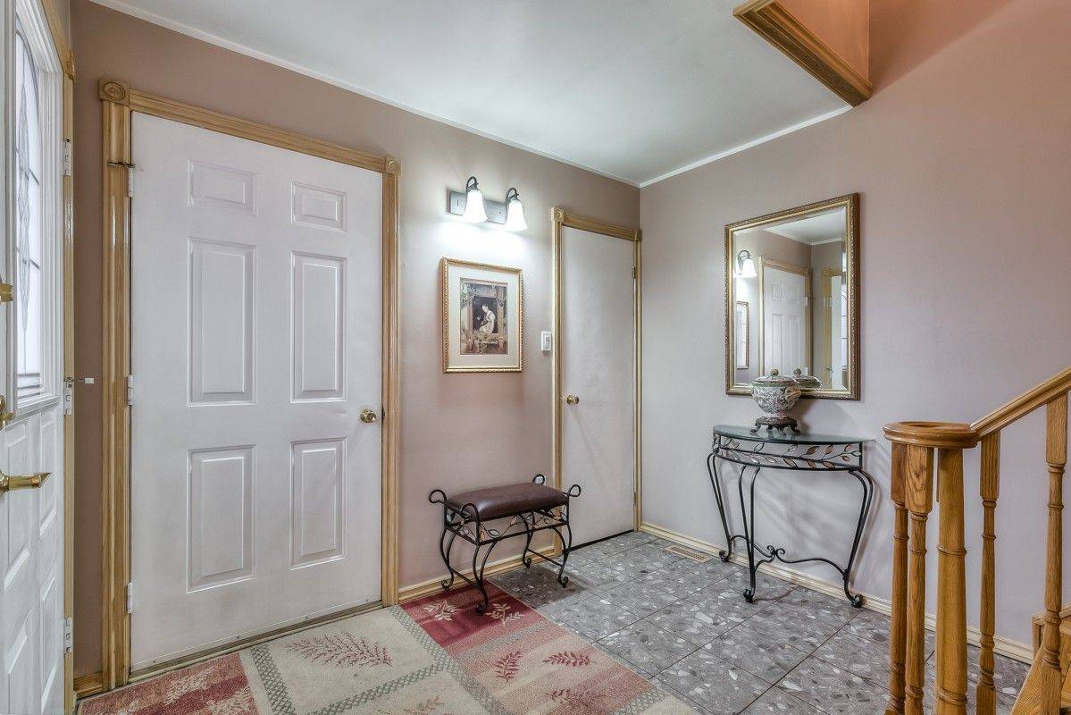 Richmond Hill, ON L4C 5X4,123 Kersey CRES
