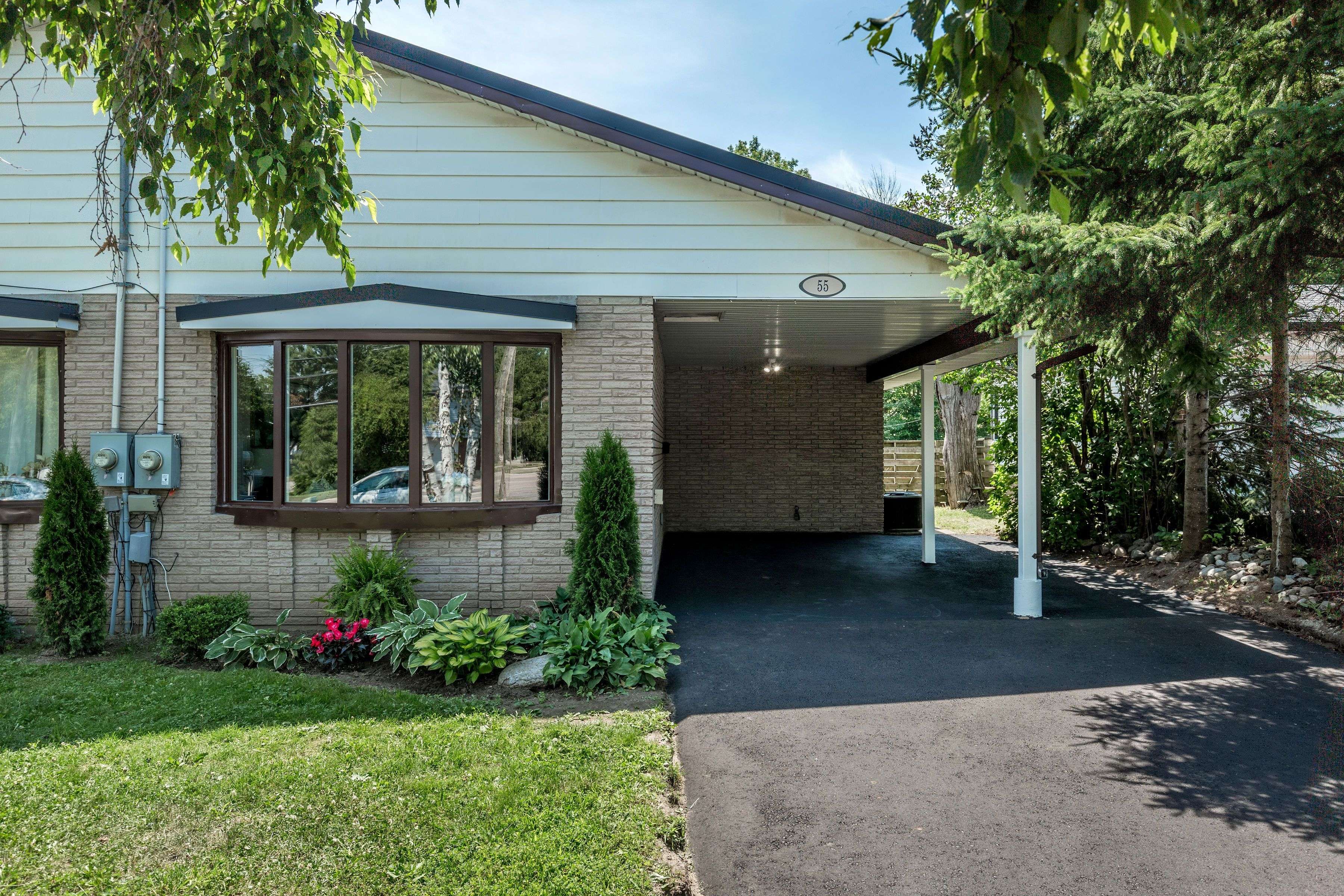 Orillia, ON L3V 2J2,55 Fittons RD E