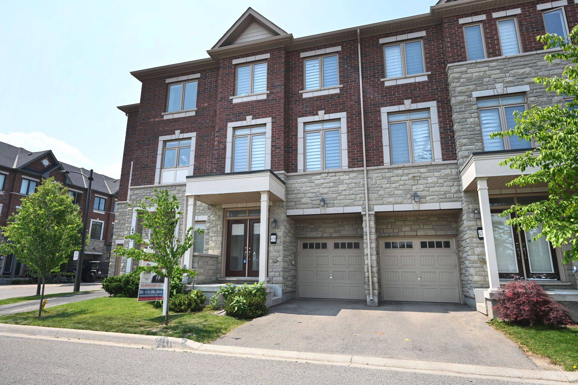 436 Ladycroft TER #40, Mississauga, ON L5A 0A7