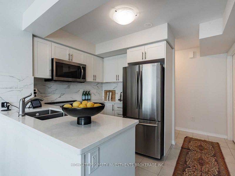 Toronto W08, ON M9C 0C1,7 Applewood LN #224