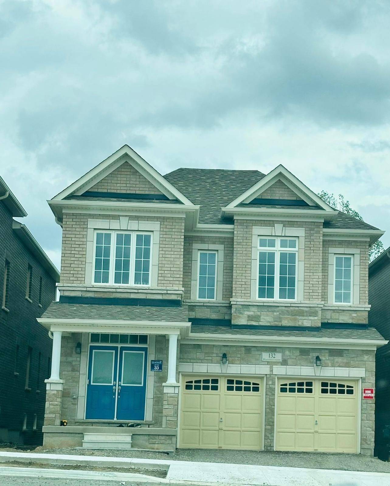 132 Bloomfield CRES, Cambridge, ON N1T 0G5