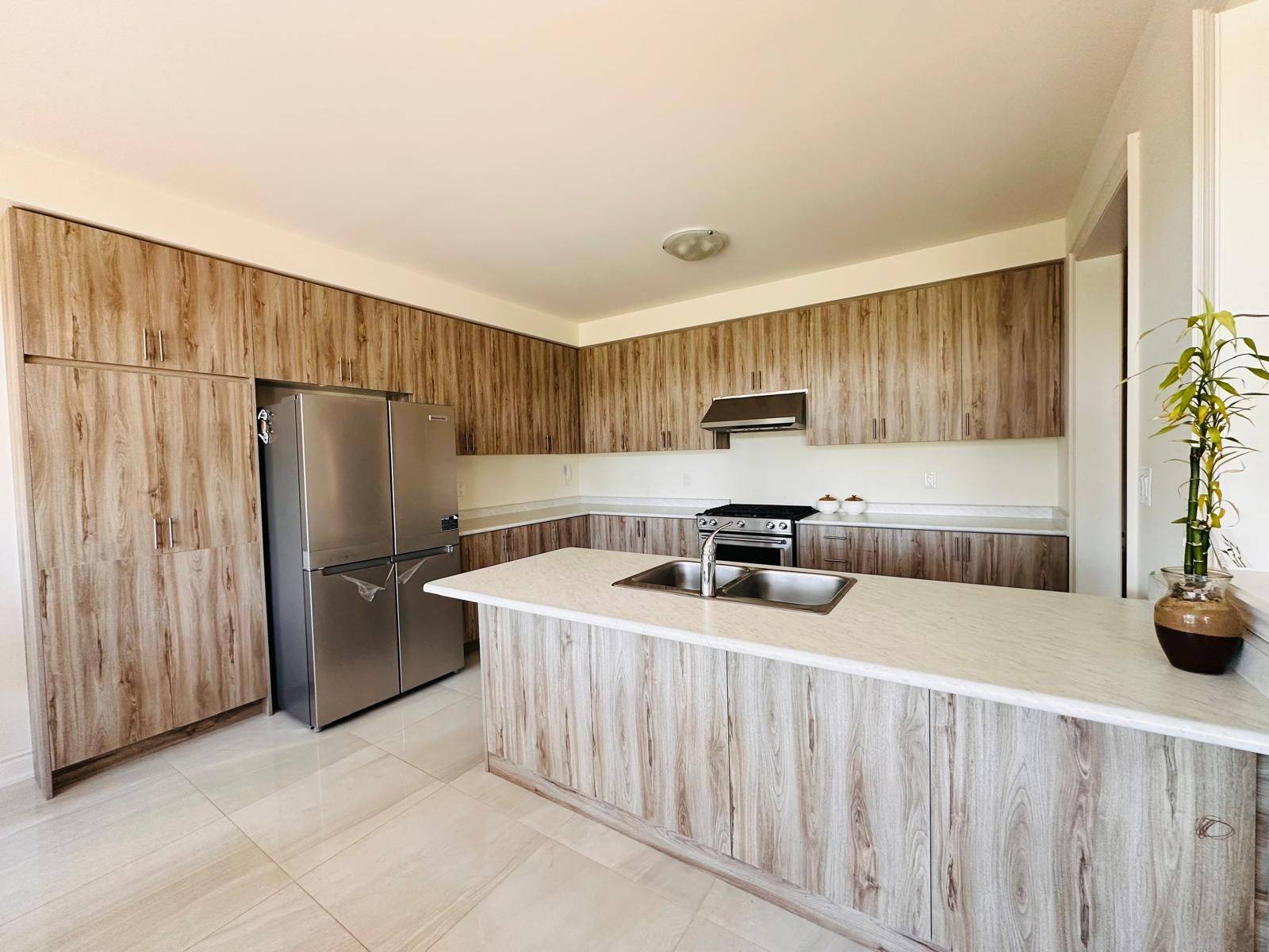 Cambridge, ON N1T 0G5,132 Bloomfield CRES
