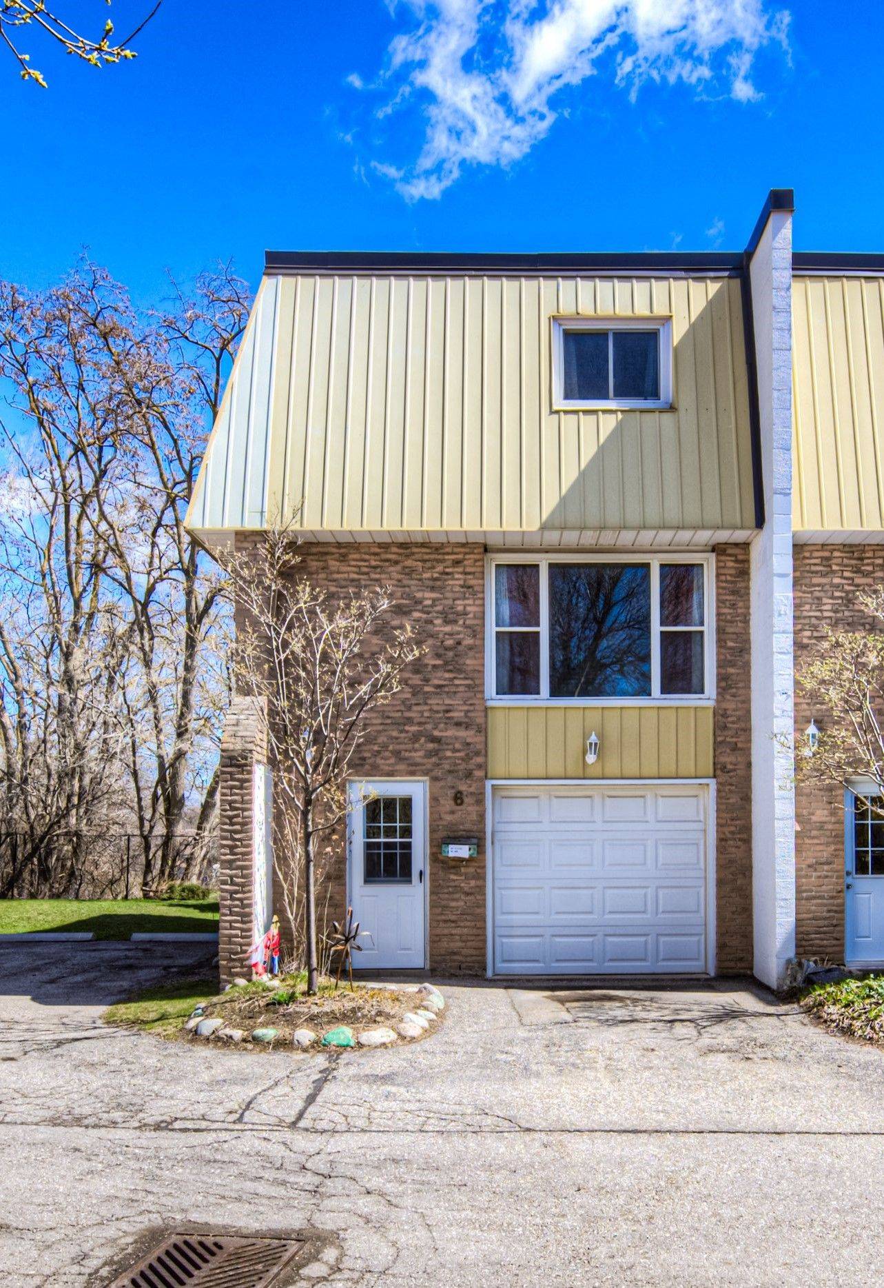 70 Morgan AVE #6, Kitchener, ON N2A 2M2