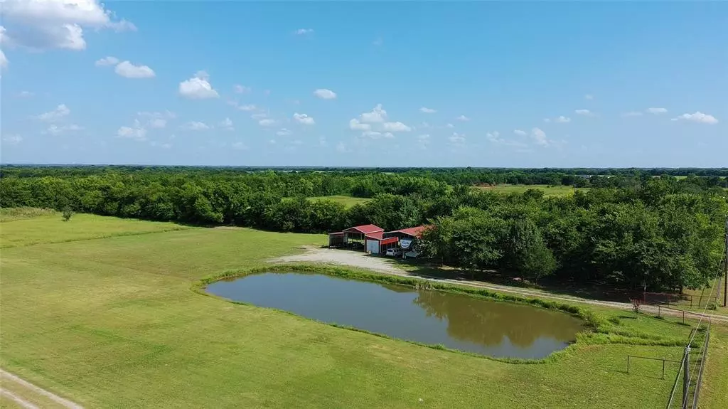 Savoy, TX 75479,1242 N FM 1752