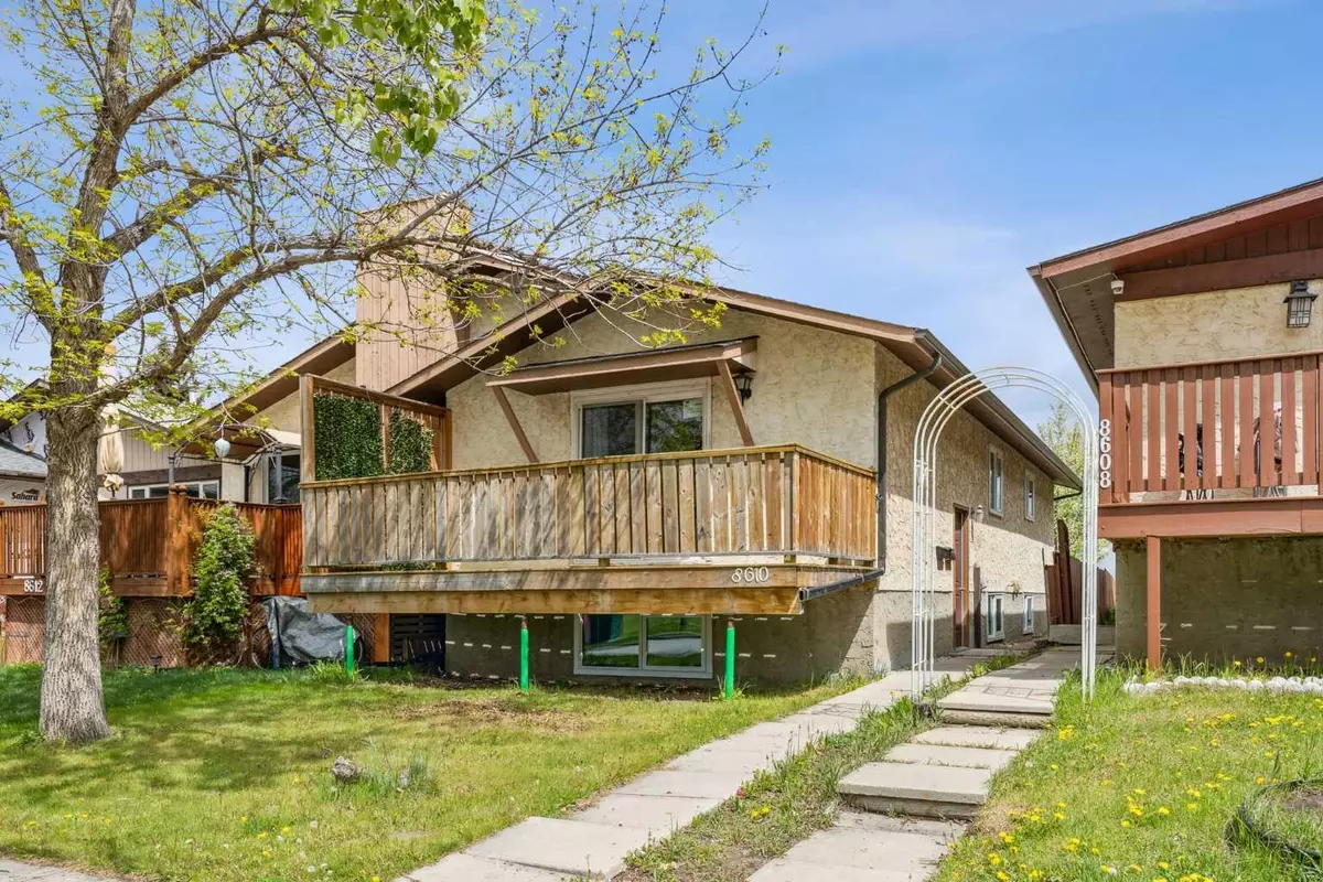 Calgary, AB T3K 1E6,8610 Berwick RD NW