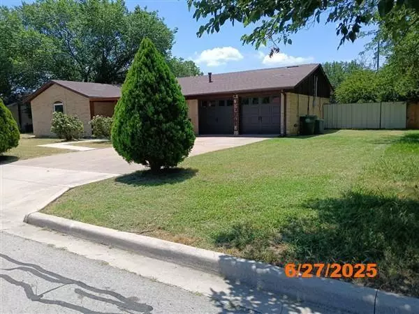 Mineral Wells, TX 76067,1804 SE 12th Street
