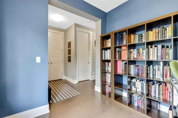 Calgary, AB T2M 3W4,2320 22 ST NW