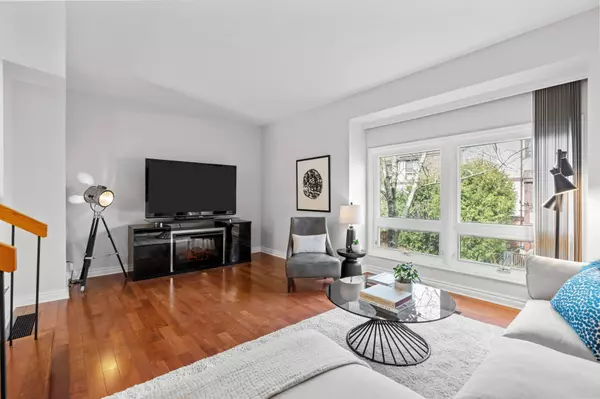 Mississauga, ON L5J 4J9,1060 Walden CIR #40