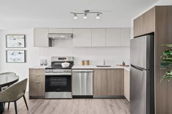 Brampton, ON L6X 4P7,100 Manett CRES #712
