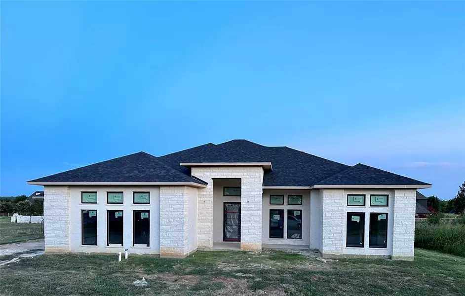 932 Bandon Dunes Drive, Fort Worth, TX 76028