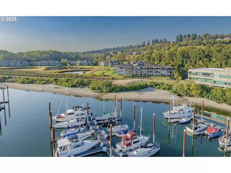 5615 SE SCENIC LN #204, Vancouver, WA 98661