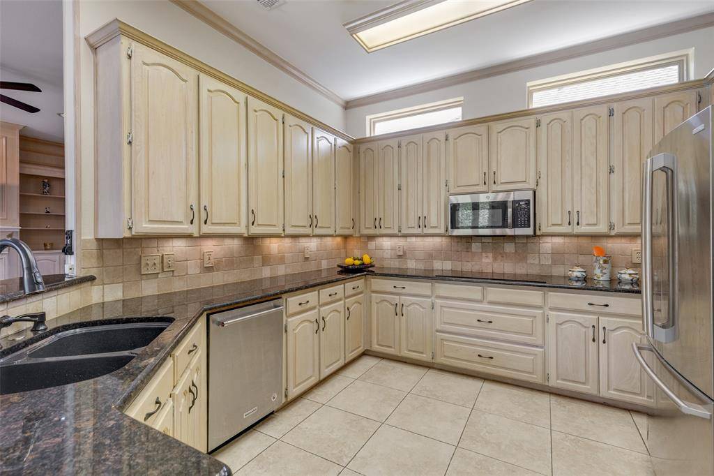 Plano, TX 75093,4549 Charlemagne Drive