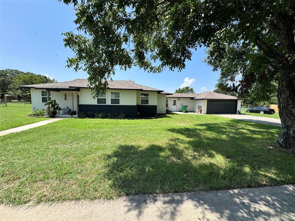 Chico, TX 76431,409 Mockingbird Lane