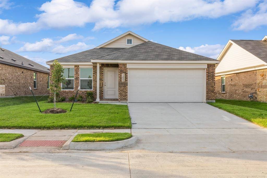 1255 Falcon Heights Drive, Forney, TX 75126