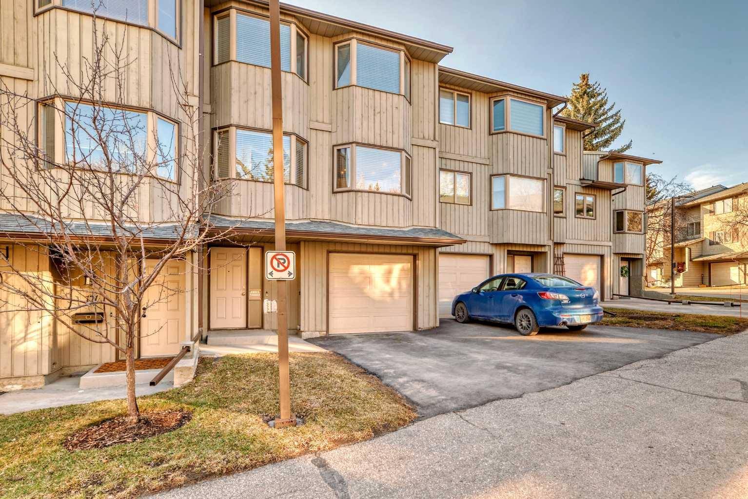 Calgary, AB T3E6V3,173 Glamis TER SW