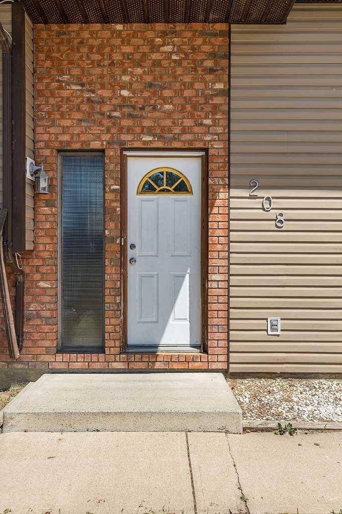 Medicine Hat, AB T1B2K3,208 Sprague WAY SE