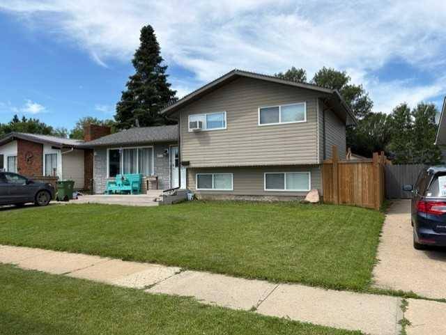 3406 54 AVE, Lloydminster, AB T9V 1H2