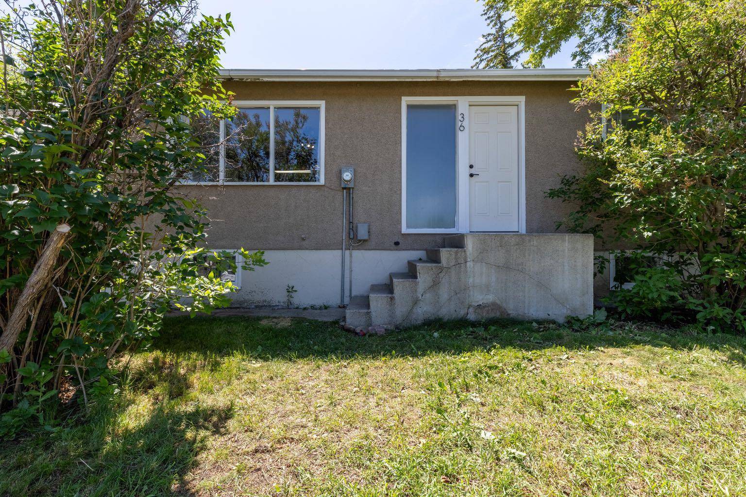 36 8 AVE West, Cardston, AB T0K 0K0