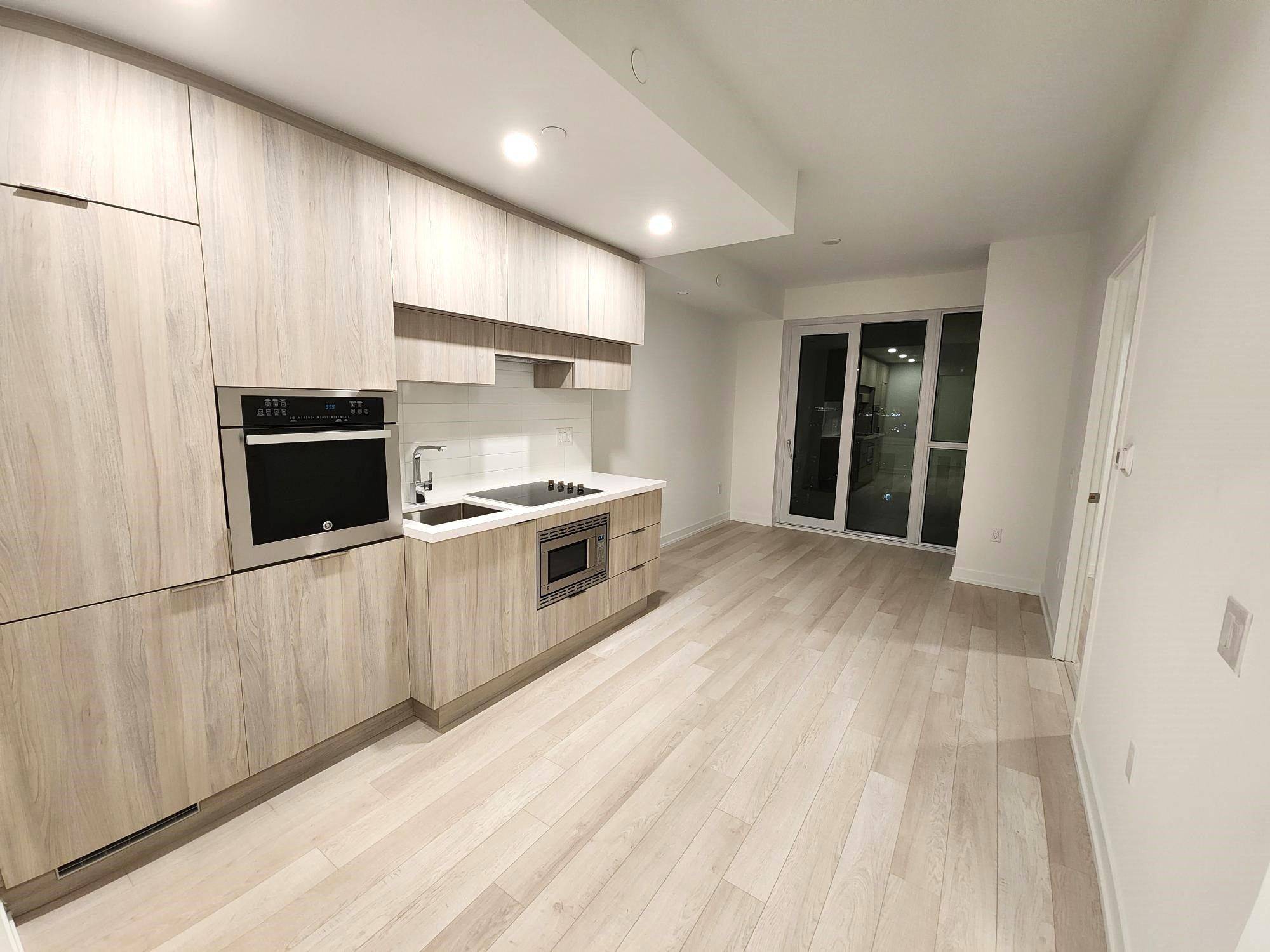 39 Roehampton AVE #2002, Toronto C10, ON M4P 0G1