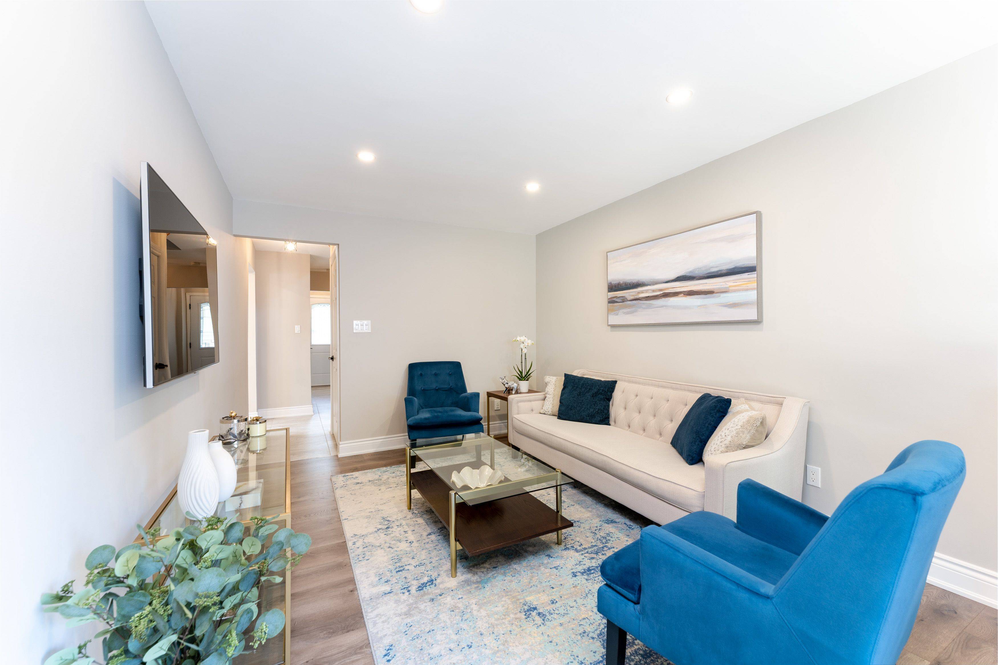 172 Lichen CRES, Oshawa, ON L1J 7Y2