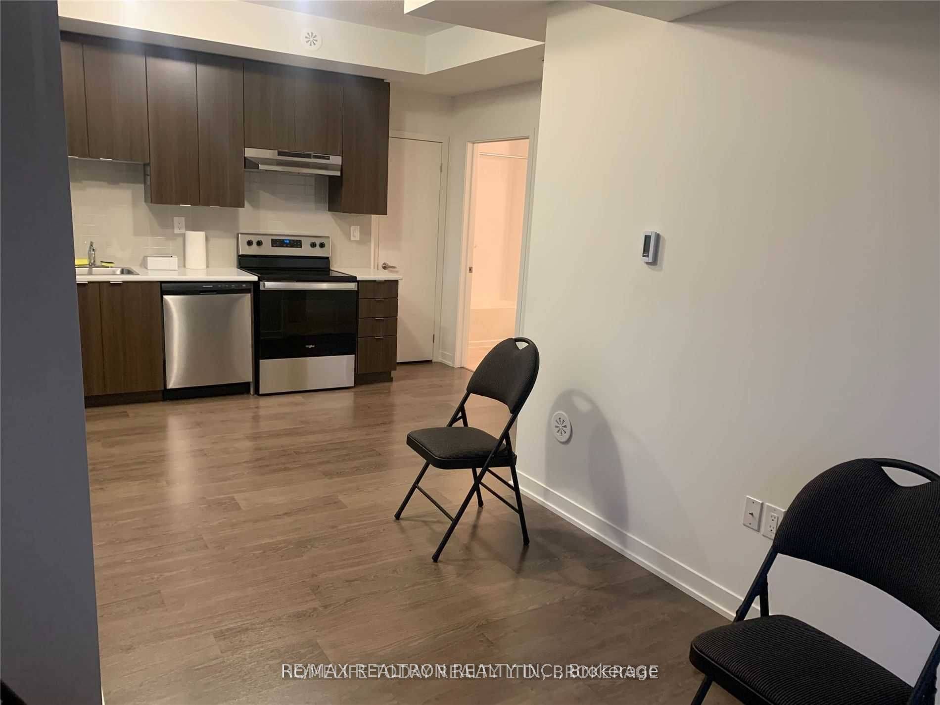 Toronto E11, ON M1B 0C4,50 Orchid Place DR #4