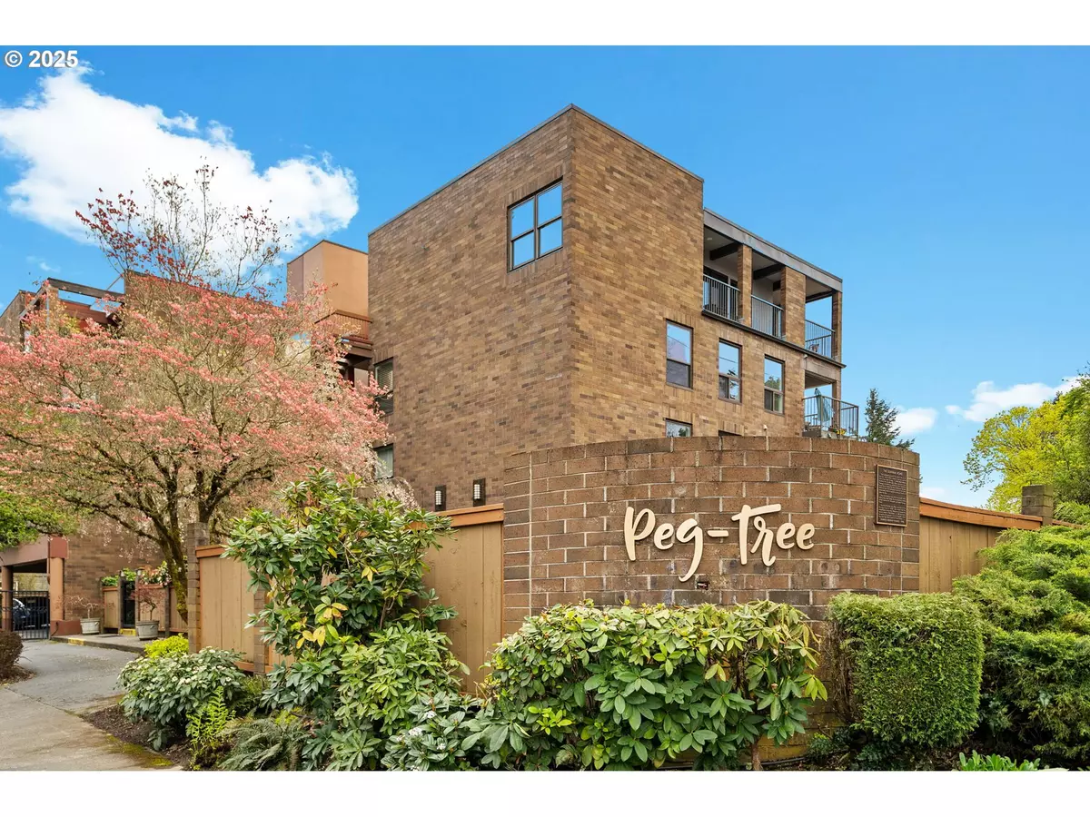 Lake Oswego, OR 97034,100 LEONARD ST #3-4