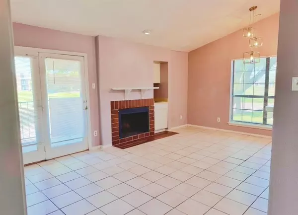 Garland, TX 75043,5913 Lake Hubbard Parkway #221
