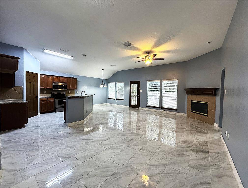 13624 Kaplan Court, Fort Worth, TX 76155