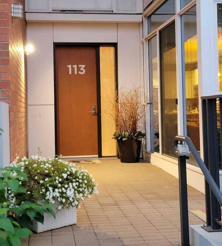 Calgary, AB T2G 1J1,113 Confluence Mews Southeast