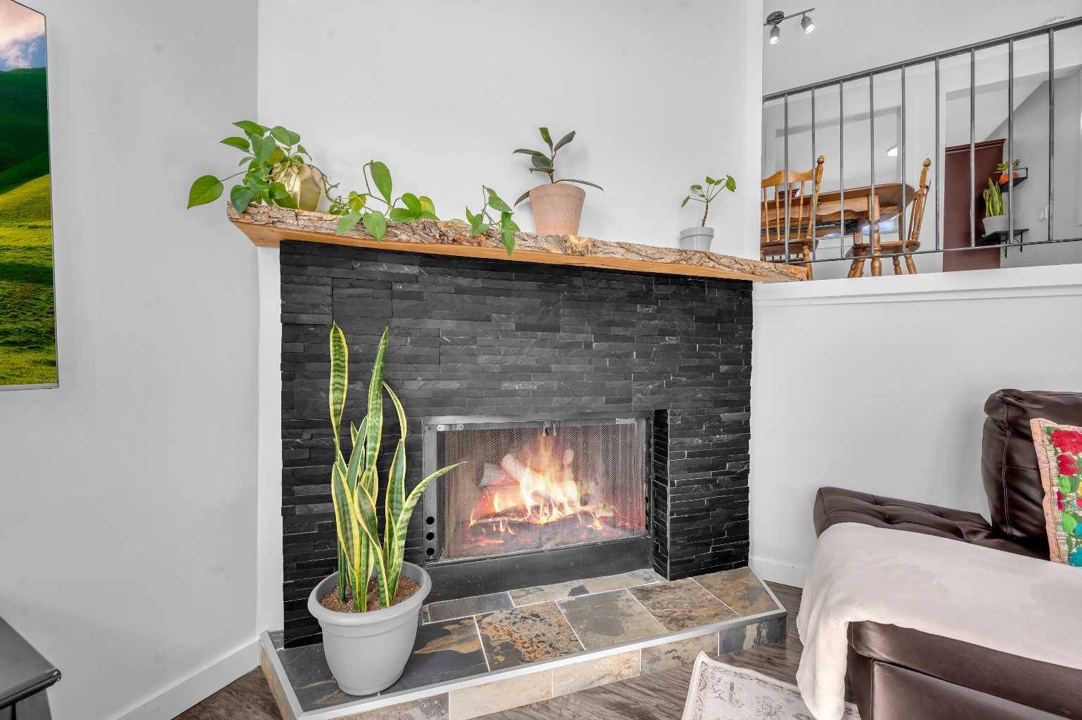 Calgary, AB T3K 1R8,70 Beacham WAY NW #67
