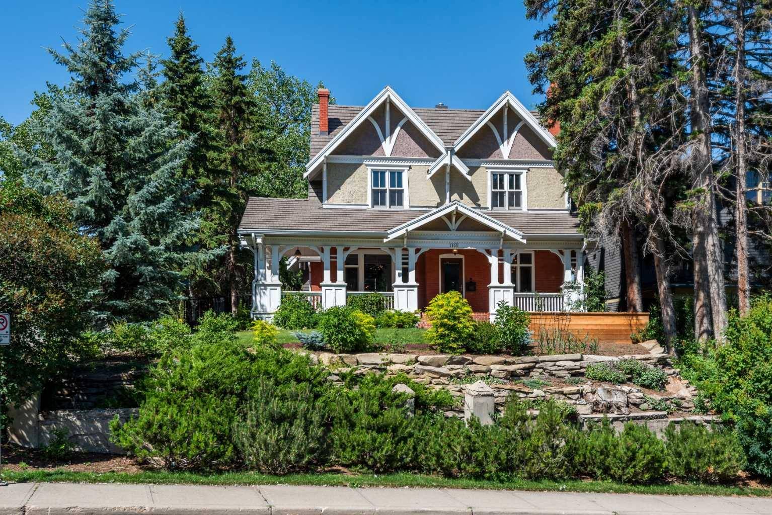 1935 10 ST Southwest, Calgary, AB T2T 3G2