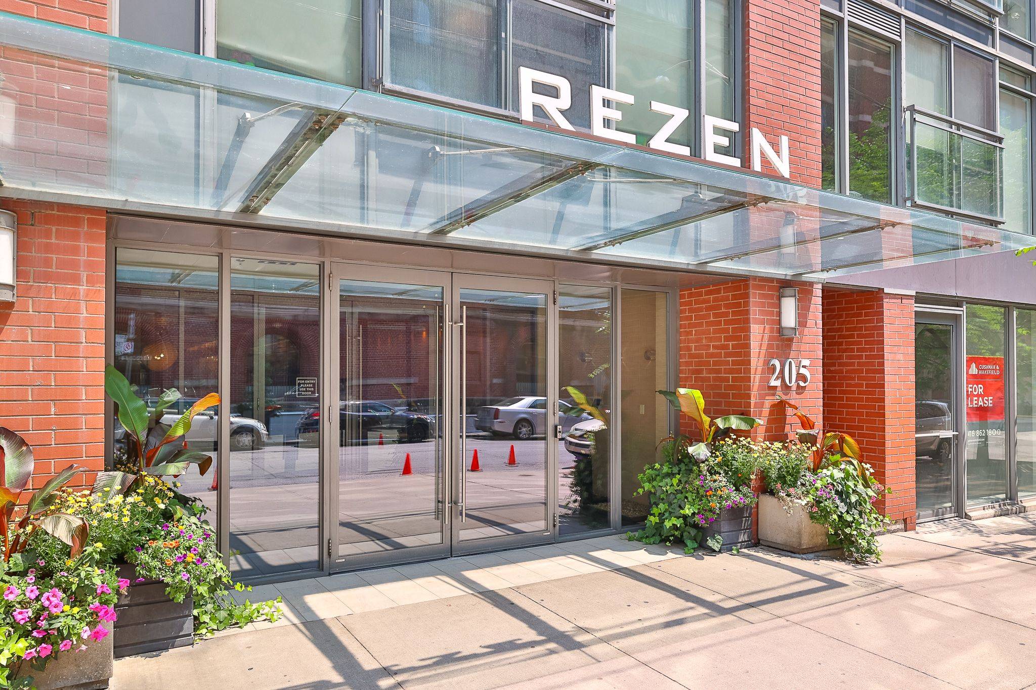 205 Frederick ST #1201, Toronto C08, ON M5A 4V3