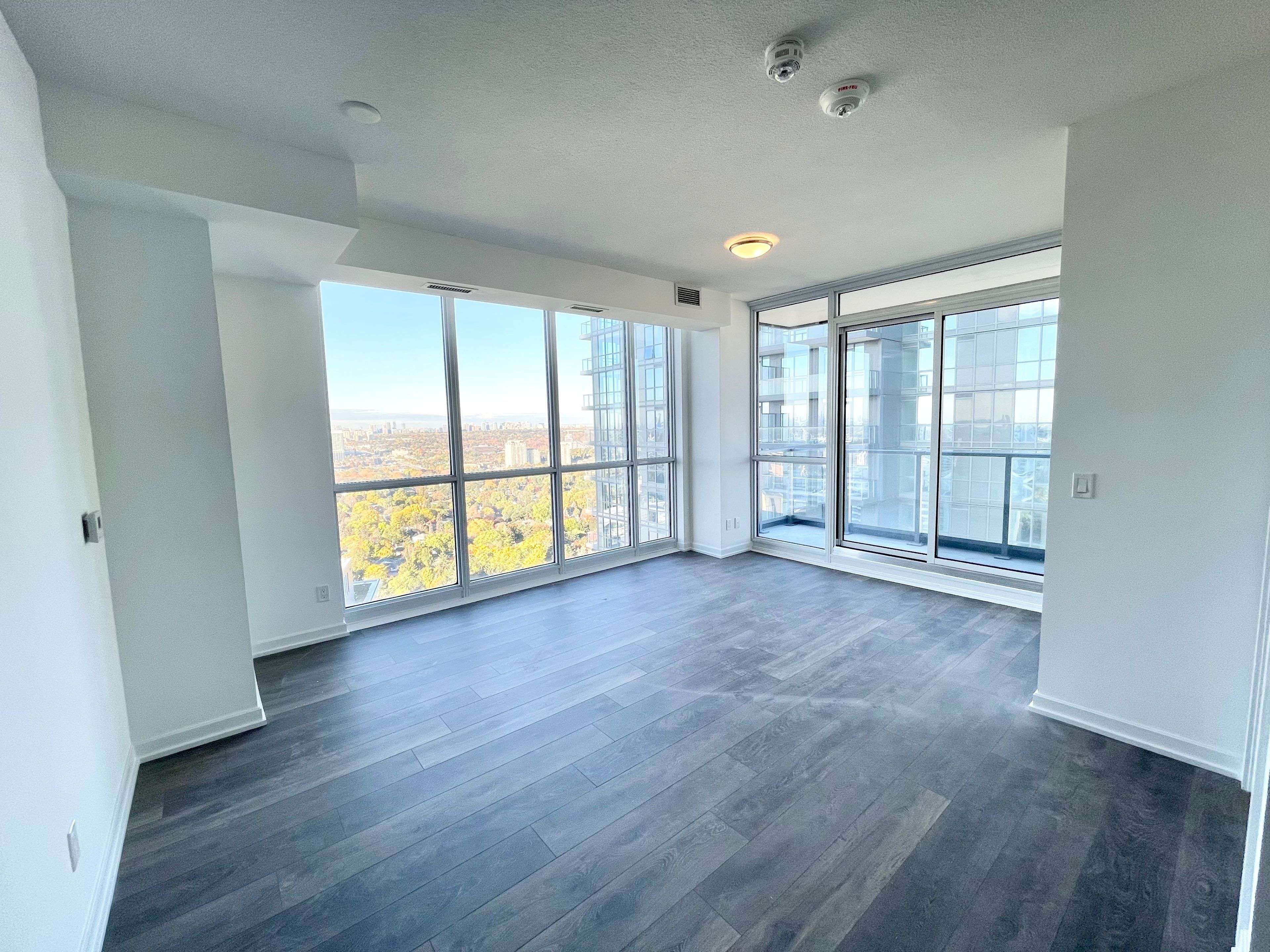 Toronto C15, ON M2J 0H2,32 Forest Manor RD #2102