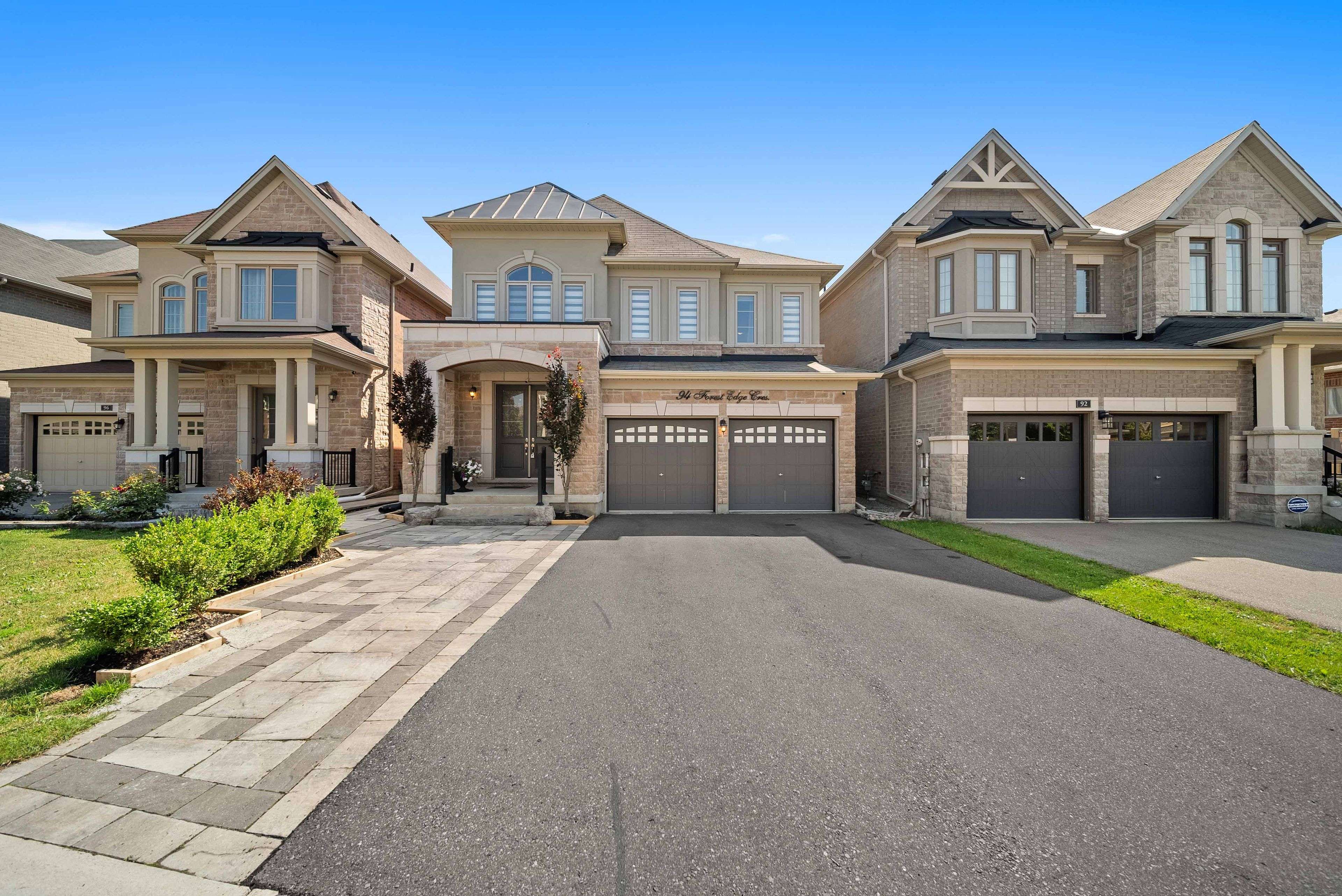 94 Forest Edge CRES, East Gwillimbury, ON L9N 0S6