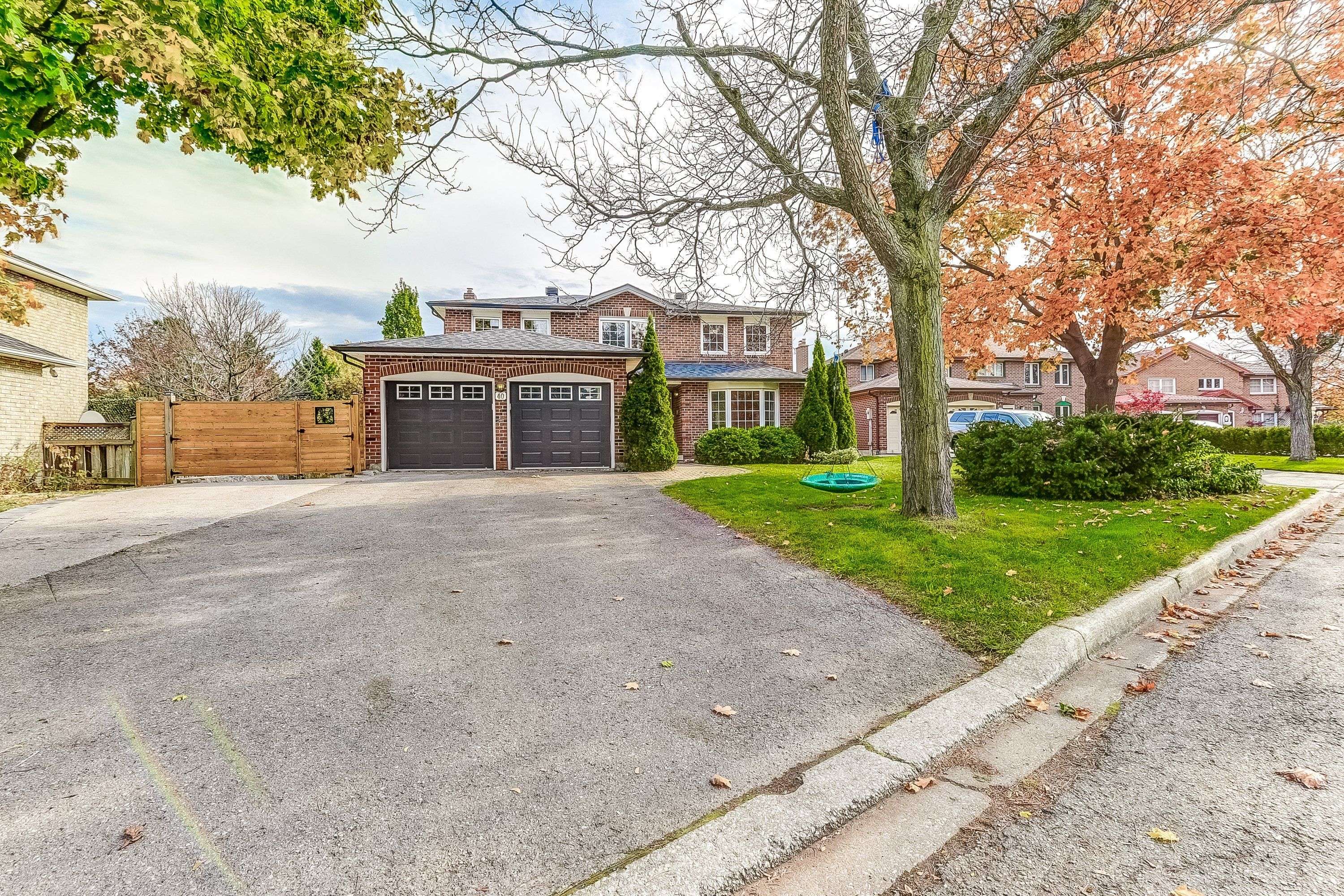 40 Dawnridge TRL, Brampton, ON L6Z 2A1