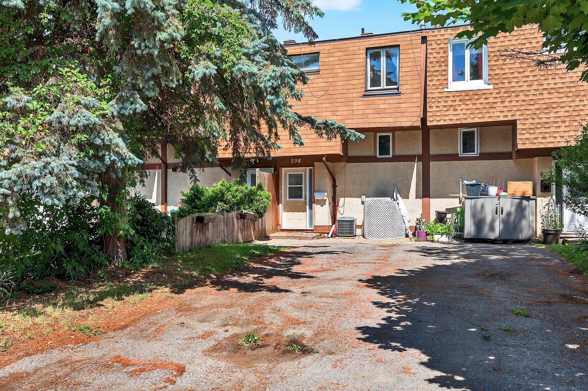 598 Seyton DR, Bells Corners And South To Fallowfield, ON K2H 7X5