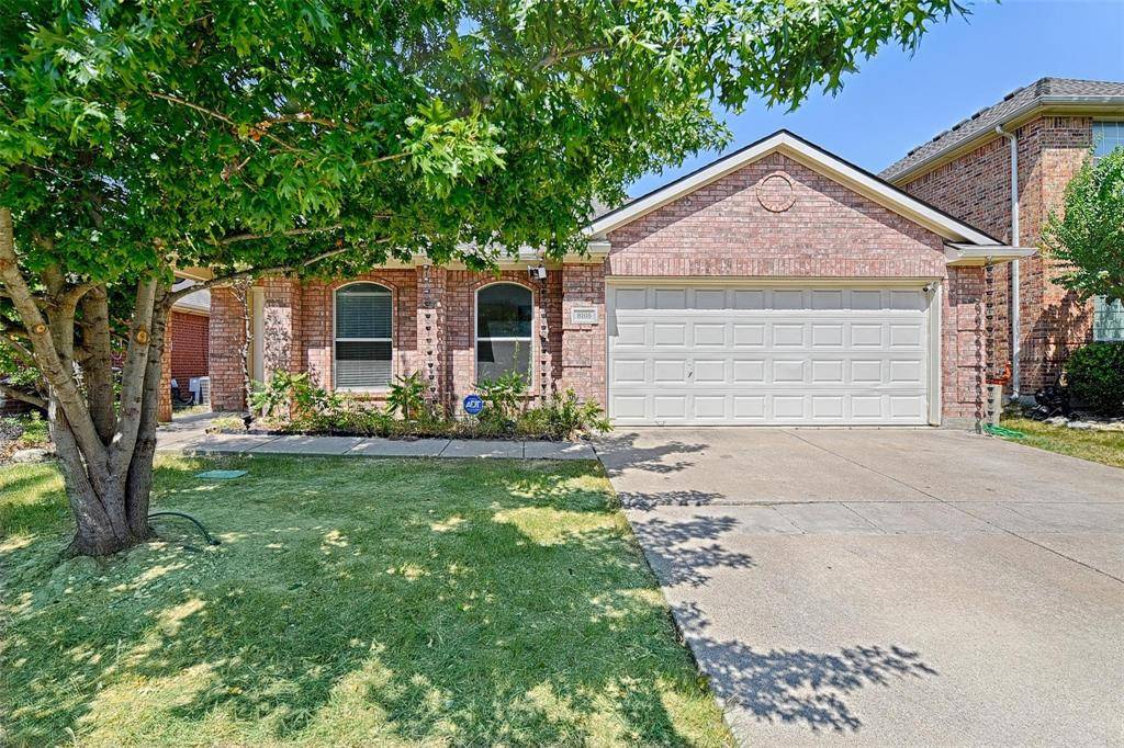 8105 Hennessey Trail, Fort Worth, TX 76131