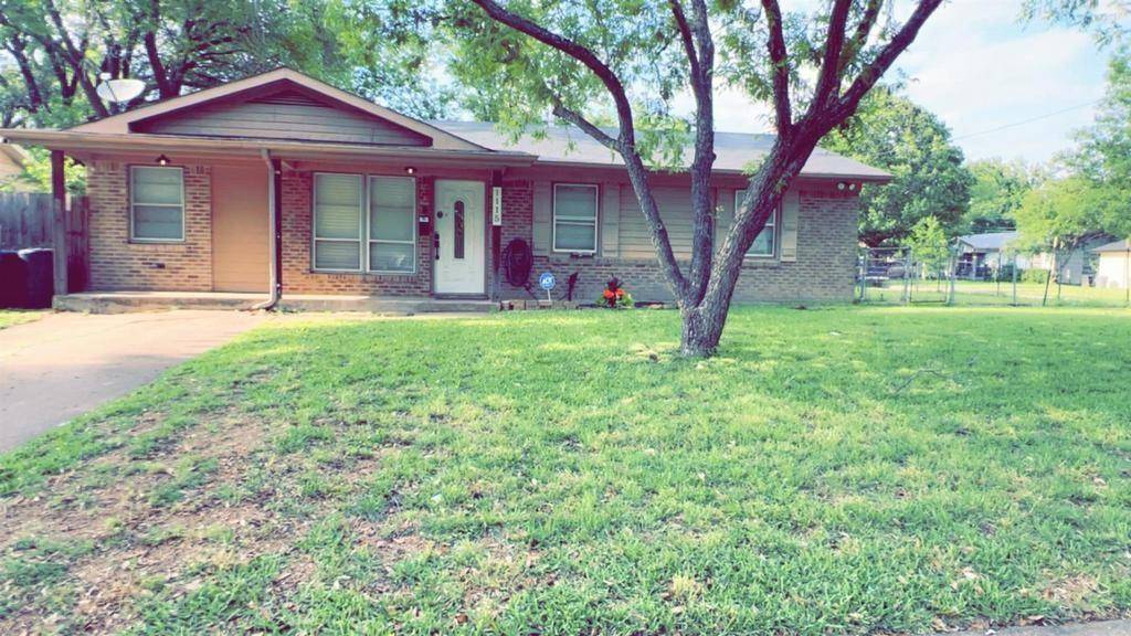 1115 Casa Drive, Mesquite, TX 75149