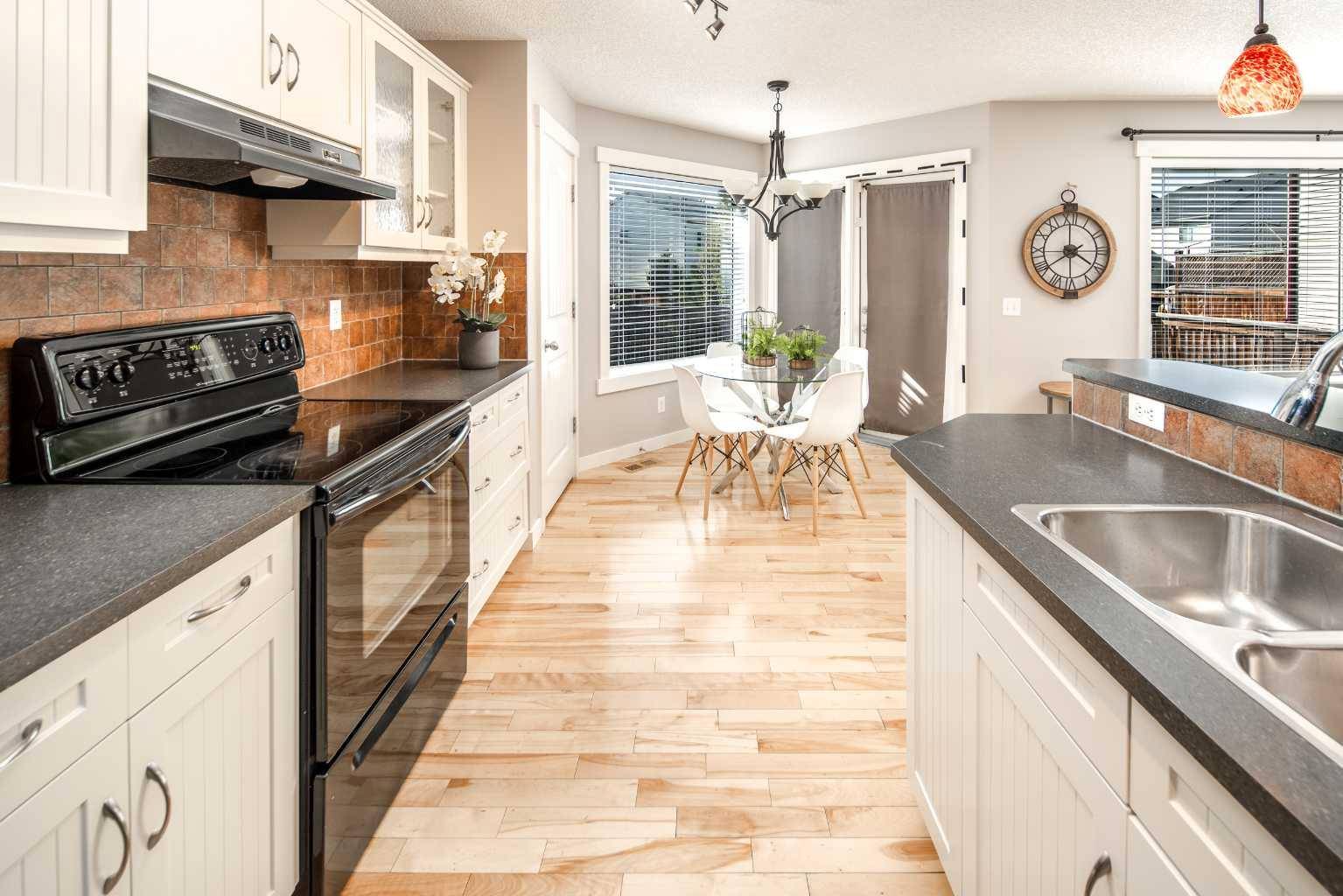 Calgary, AB T2Z 0K8,91 Copperstone CRES Southeast