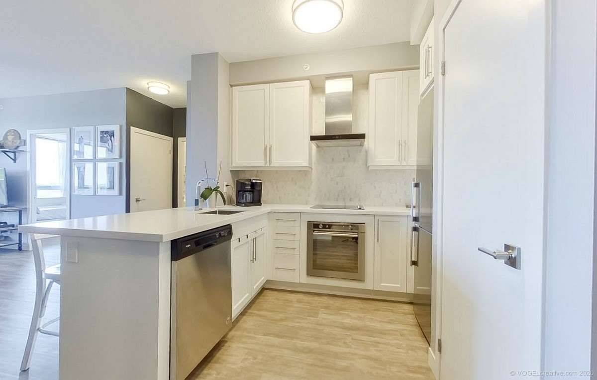 Burlington, ON L7R 0B4,2093 Fairview ST #807