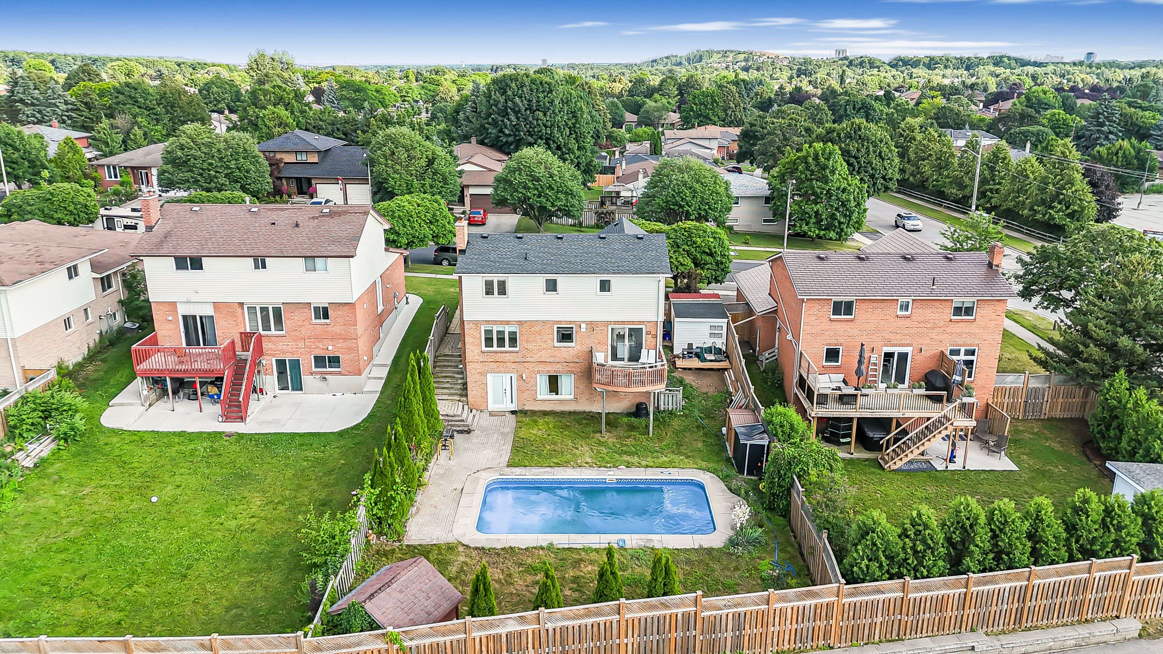 Kitchener, ON N2A 3N7,40 Ebydale DR