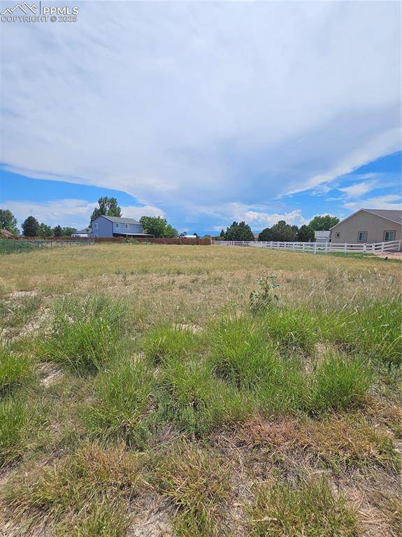 Pueblo, CO 81007,385 E Larchmont DR
