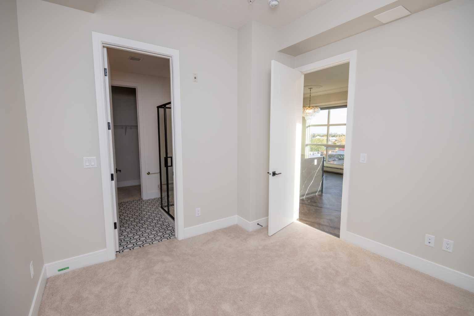 Calgary, AB T3E2L4,330 Dieppe DR SW #202