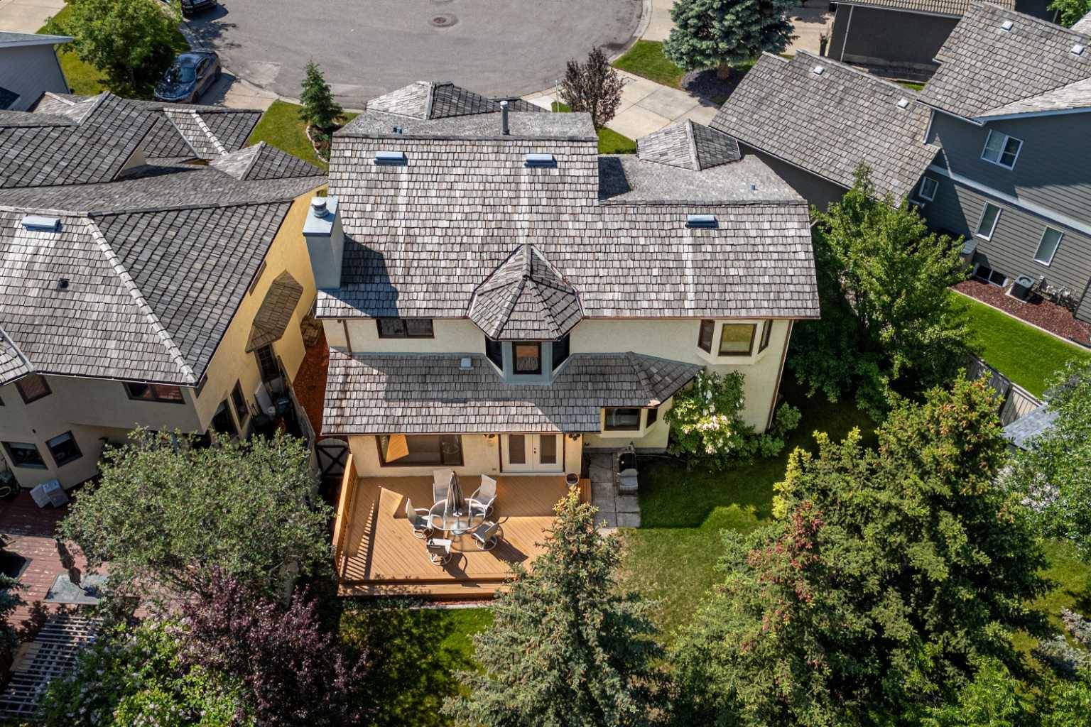 Calgary, AB T2W 6A9,317 Woodbriar PL Southwest
