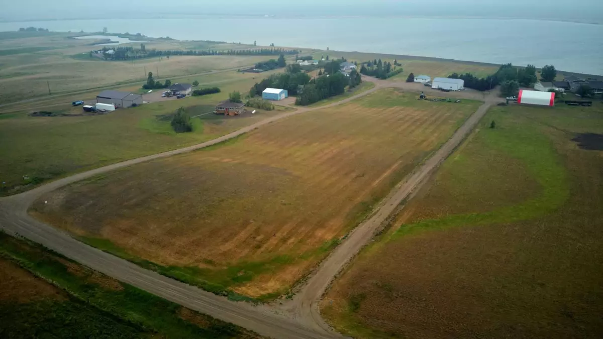 Rural Vulcan County, AB T0L 1L0,174008A Range Road 214