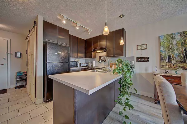Calgary, AB T3E 7N9,35 Richard CT Southwest #456